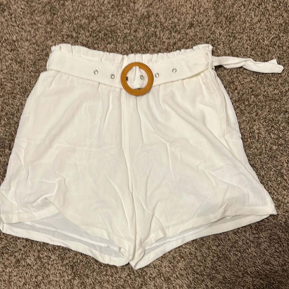 Pink Lily White Women's Shorts with Belt